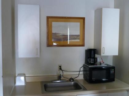 Umatilla Inn & Suites - image 13