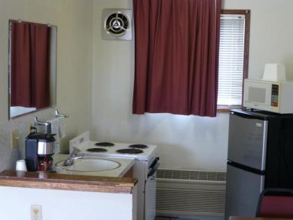 Umatilla Inn & Suites - image 3