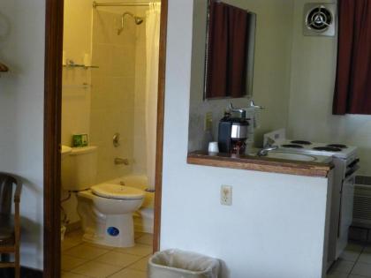 Umatilla Inn & Suites - image 4