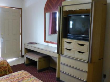 Umatilla Inn & Suites - image 5