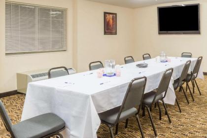 Microtel Inn & Suites by Wyndham Uncasville - image 2
