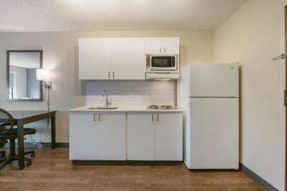 Extended Stay America Suites - Union City - Dyer St - image 6