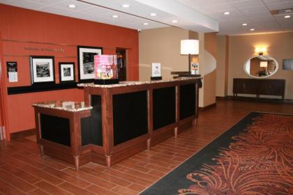 Hampton Inn Union City - image 8