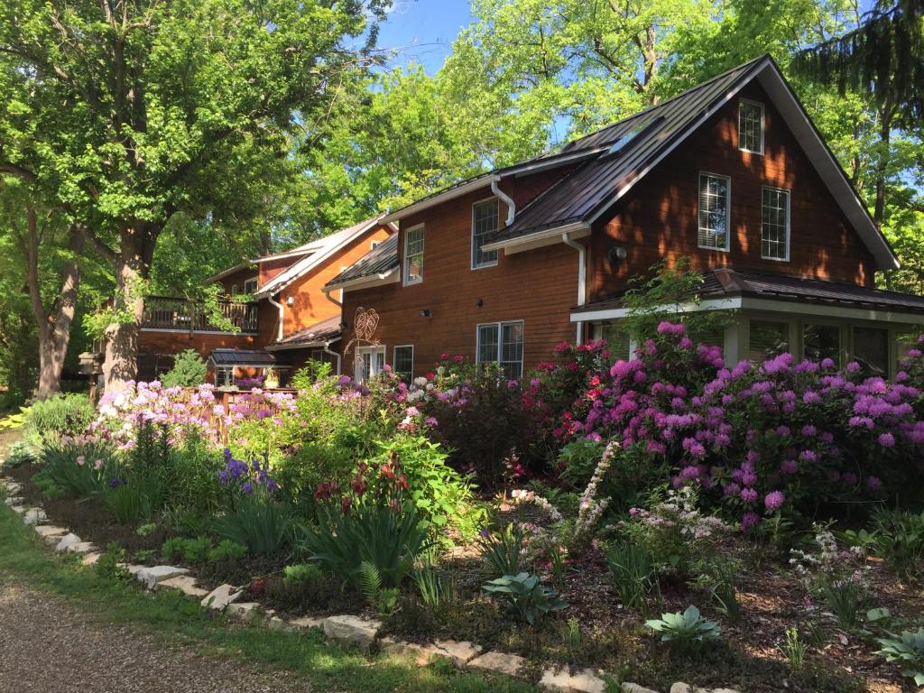 Goldberry Woods- A Modern Farm Resort - main image