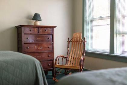 Gordon Beach Inn - image 11
