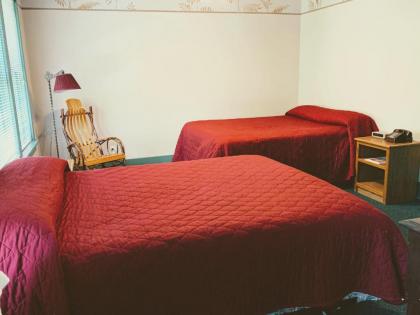 Gordon Beach Inn - image 3