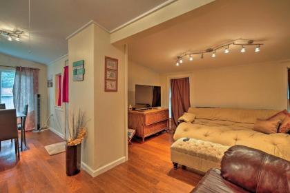 Charming Vintage Union Pier Home - Walk to Beach! - image 3
