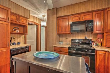 Charming Vintage Union Pier Home - Walk to Beach! - image 4