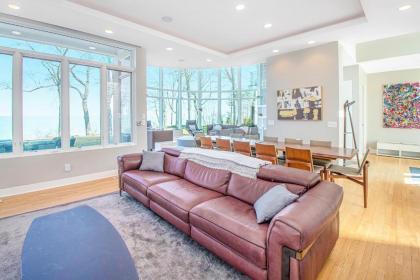 White Pearl Beach House - image 12