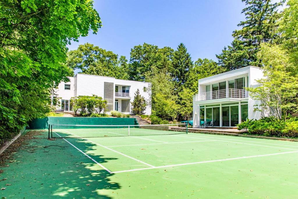 White Pearl Beach House - image 2