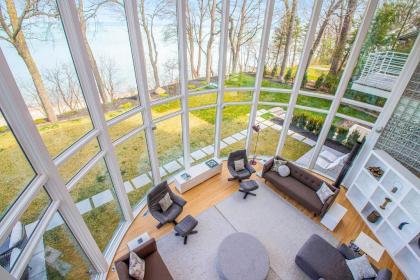 White Pearl Beach House - image 6