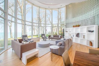 White Pearl Beach House - image 7