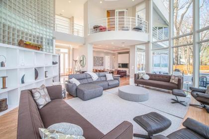 White Pearl Beach House - image 8