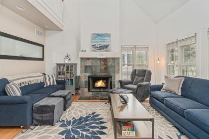 Lakeshore Cottage - image 4
