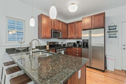 Lakeshore Cottage - image 7