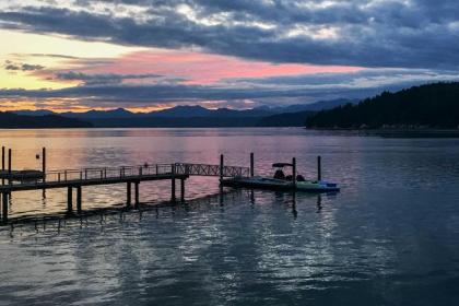 Waterfront 3BR Home on Gold Coast of Hood Canal! - image 13