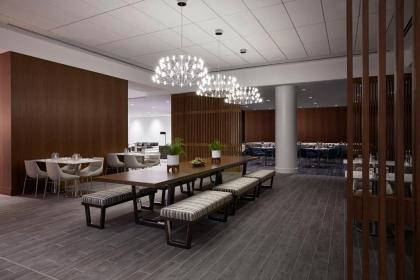 Long Island Marriott Hotel - image 12