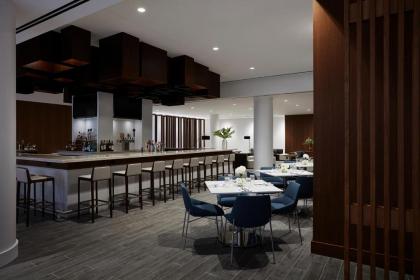 Long Island Marriott Hotel - image 8