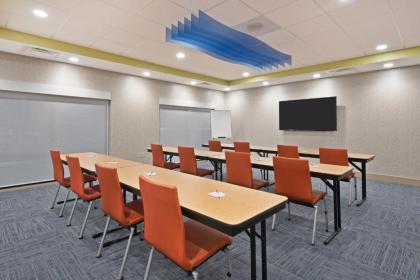 Holiday Inn Express & Suites Uniontown an IHG Hotel - image 14