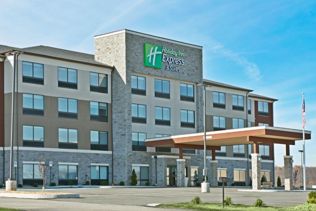 Holiday Inn Express & Suites Uniontown an IHG Hotel - image 6