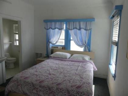 Hotel del Flores - image 3