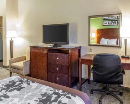 Sleep Inn & Suites near Joint Base Andrews-Washington Area - image 11