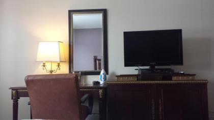 Americas Best Inn & Suites Urbana - image 2