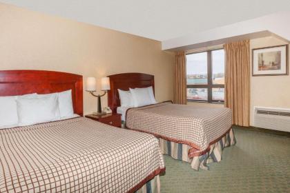 Days Inn by Wyndham Utica - image 10