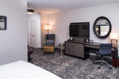 DoubleTree by Hilton Hotel Utica - image 12