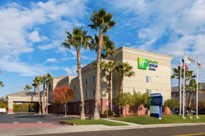 Holiday Inn Express Hotel & Suites Vacaville an IHG Hotel