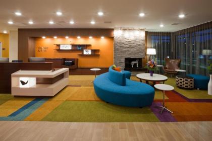 Fairfield Inn & Suites by Marriott St. Paul Northeast - image 10