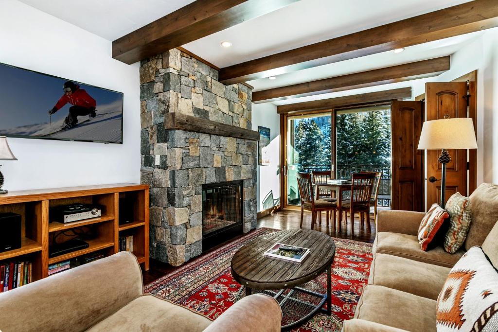 Antlers at Vail Resort - image 3
