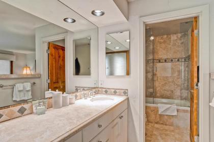 Ridgepoint Townhomes by East West Hospitality - image 5