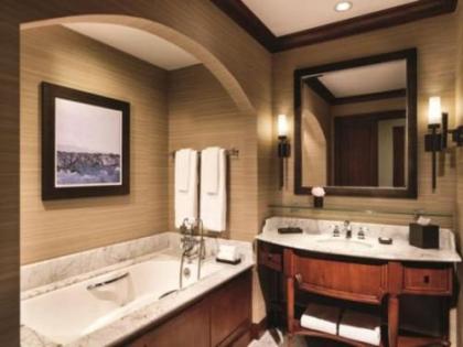 Beaver_Creek_Ritz-Carlton_Studio - image 3