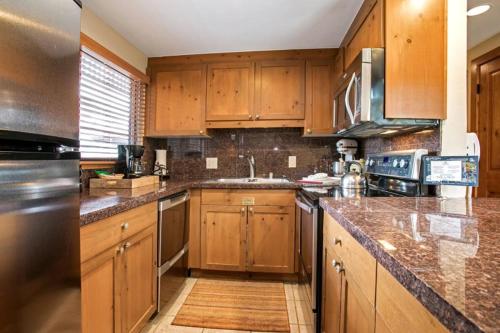 Vail Antlers 3 Bed - image 2