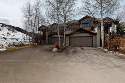 Essence at Arrowhead - image 5