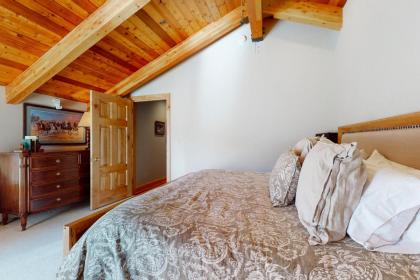 Luxury in Arrowhead - image 18