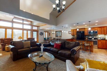 Lion Square Lodge East 310 - image 6