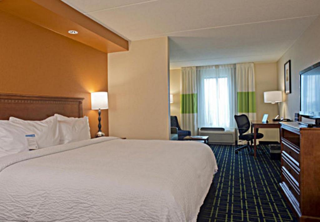 Fairfield Inn & Suites by Marriott Valdosta - image 3