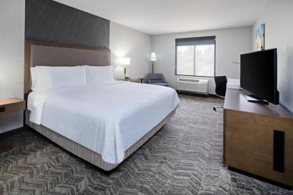 Best Western Valencia/Six Flags Inn & Suites - image 4