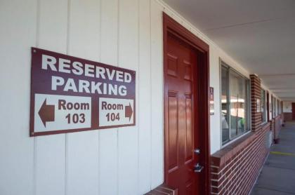 Raine Motel - image 13