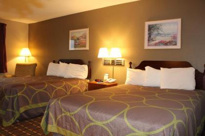 Super 8 by Wyndham Valparaiso - image 13