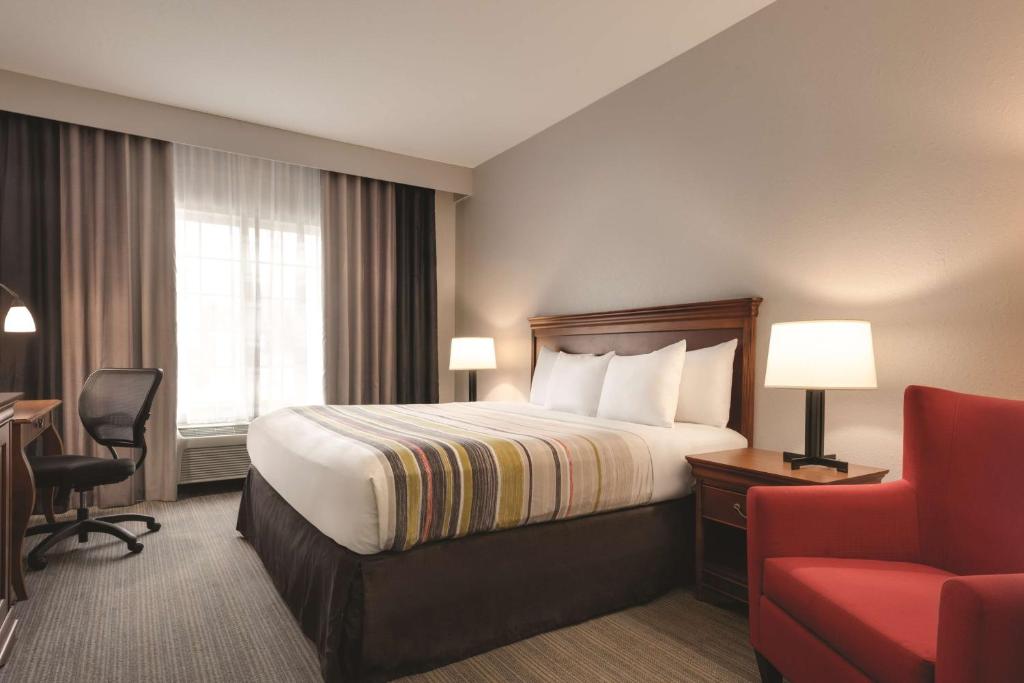 Country Inn & Suites by Radisson Valparaiso IN - image 4