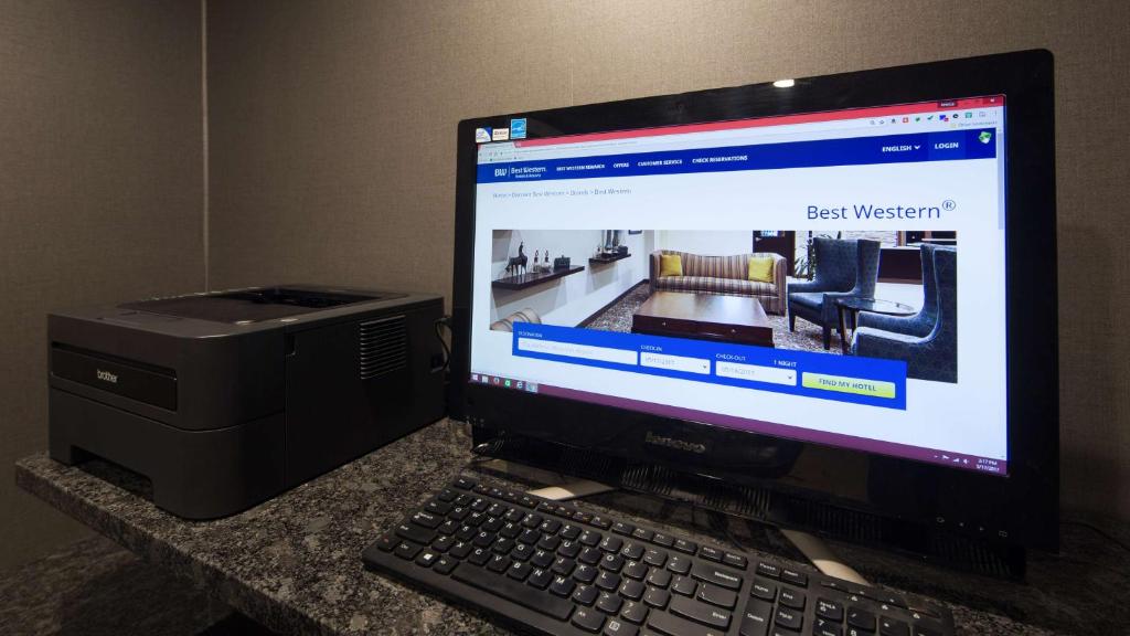 Best Western University Inn at Valparaiso - image 7