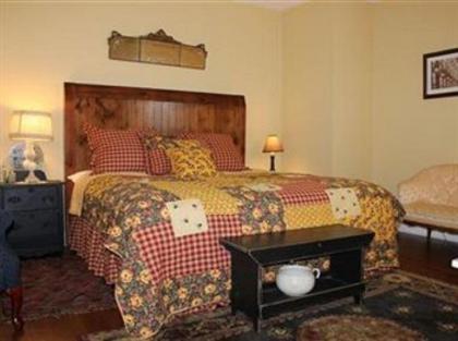 Pikk's Inn  - image 12