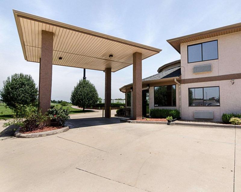 Quality Inn Van Buren - main image