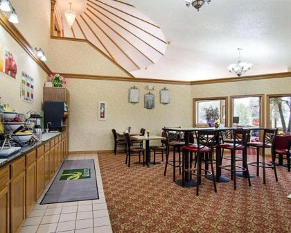 Quality Inn Van Buren - image 15