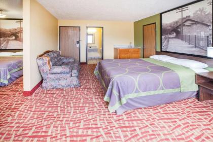 Super 8 by Wyndham Van Buren/Ft. Smith Area - image 11