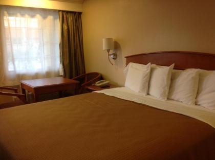 Hyland Motel Van Nuys - image 9