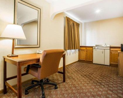 Comfort Inn Van Wert - image 11
